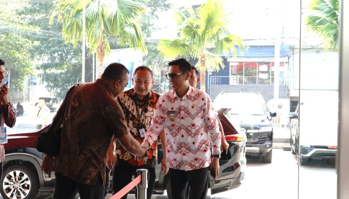 Iskandar Kamaru: Bank SulutGo Harus Profesional dan Jaga Kepercayaan Publik